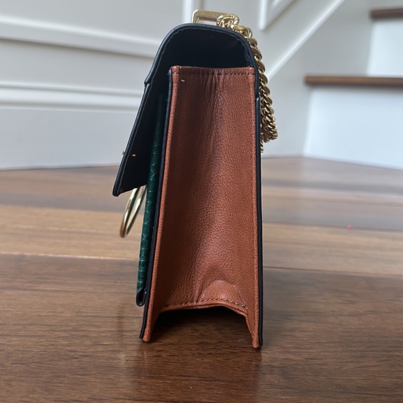 Express - Picture 2 of 9